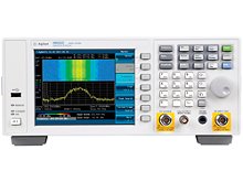 Keysight N9322C Spektra analizators